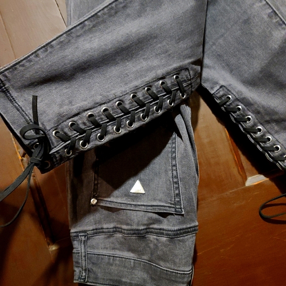 Guess jeans - Picture 3 of 7